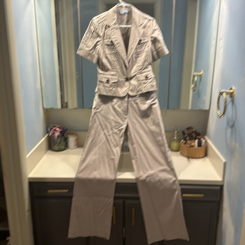 Antonio Melani pant suit